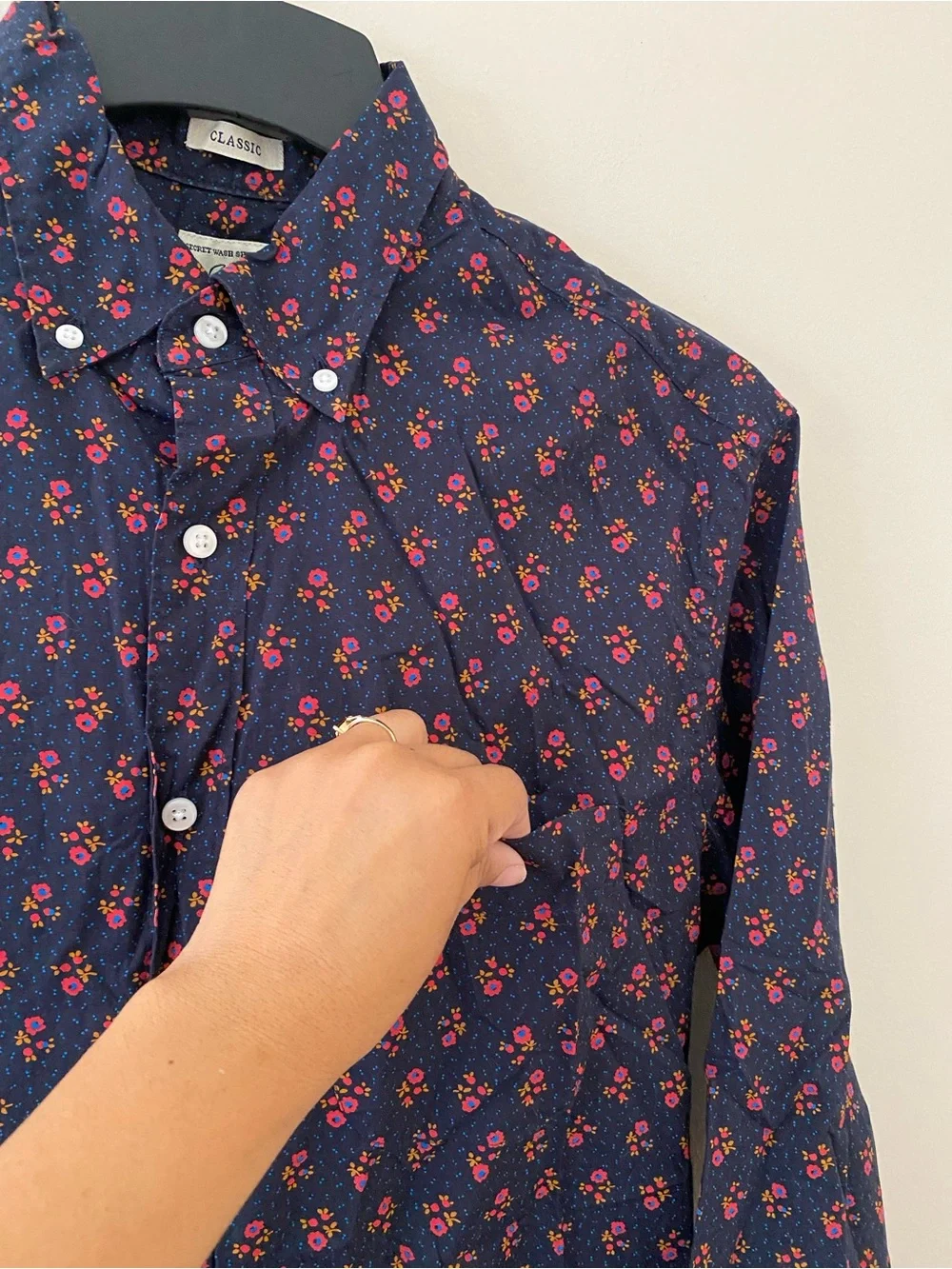 J. Crew Stretch Cotton Navy and red ditsy floral Button-Down Shirt unisex
